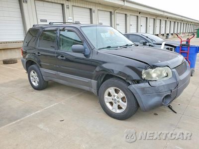 Czwarte zdjęcie samochodu z boku: 2005 FORD ESCAPE VIN:1FMYU93135KC44507 - miniatura