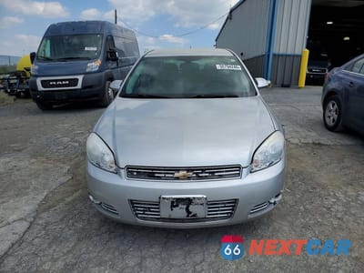 Piąte zdjęcie samochodu w środku: 2011 CHEVROLET IMPALA LT VIN:2G1WB5EK0B1225983 - miniatura