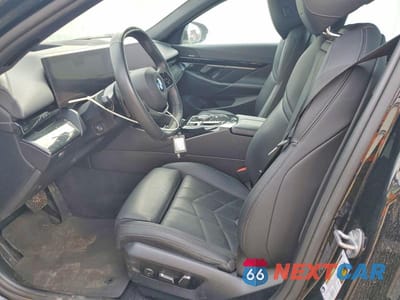 Zdjęcie 7 z 11 samochodu: 2024 BMW 530 I VIN:WBA43FJ03RCS33728 - miniatura