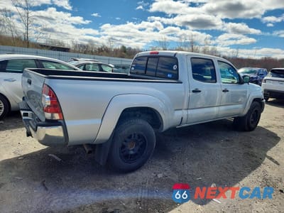 Trzecie zdjęcie samochodu z tyłu: 2009 TOYOTA TACOMA V6 VIN:3TMMU52N29M010924 - miniatura