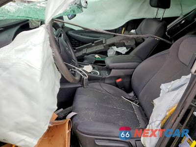 Zdjęcie 7 z 13 samochodu: 2019 HYUNDAI SANTA FE SE VIN:5NMS23AD7KH132293 - miniatura