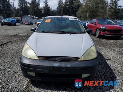 Piąte zdjęcie samochodu w środku: 2002 FORD FOCUS ZX5 VIN:3FAFP37372R139932 - miniatura