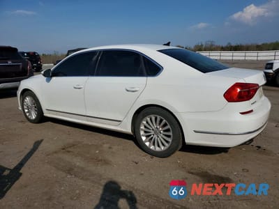 Drugie zdjęcie samochodu z przodu: 2016 VOLKSWAGEN PASSAT SE VIN:1VWBT7A32GC011623 - miniatura