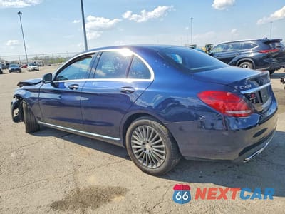 Drugie zdjęcie samochodu z przodu: 2015 MERCEDES-BENZ C 300 4MATIC VIN:55SWF4KB9FU027494 - miniatura