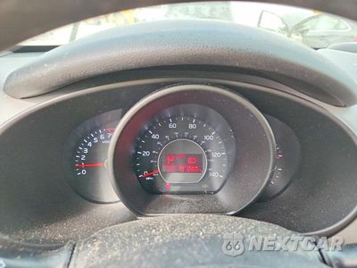 Zdjęcie 9 z 13 samochodu: 2017 KIA SOUL + VIN:KNDJP3A55H7477456 - miniatura