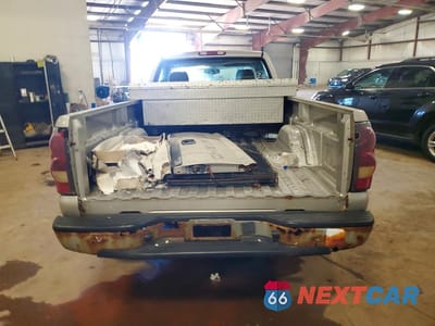 Zdjęcie 6 z 12 samochodu: 2004 CHEVROLET SILVERADO C1500 VIN:1GCEC14V84Z133521 - miniatura