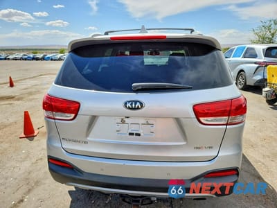 Zdjęcie 6 z 13 samochodu: 2016 KIA SORENTO EX VIN:5XYPH4A55GG072759 - miniatura