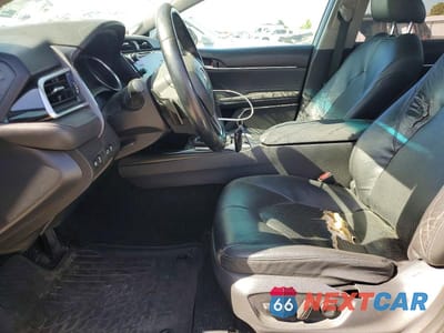 Zdjęcie 7 z 12 samochodu: 2018 TOYOTA CAMRY XSE VIN:4T1B61HK3JU506849 - miniatura