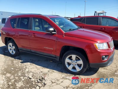 Czwarte zdjęcie samochodu z boku: 2011 JEEP COMPASS SPORT VIN:1J4NT1FB7BD151421 - miniatura