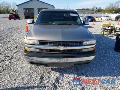 Piąte zdjęcie samochodu w środku: 2000 CHEVROLET SILVERADO C1500 VIN:2GCEC19T2Y1370883 - miniatura