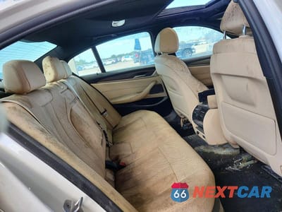 Zdjęcie 11 z 12 samochodu: 2022 BMW 530 I VIN:WBA53BH09NWX45571 - miniatura