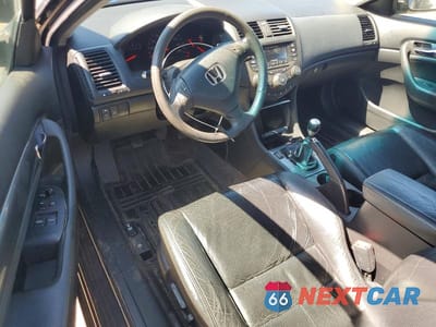 Zdjęcie 8 z 12 samochodu: 2004 HONDA ACCORD EX VIN:1HGCM81604A020267 - miniatura