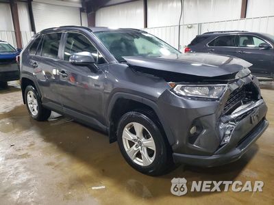 Czwarte zdjęcie samochodu z boku: 2021 TOYOTA RAV4 XLE VIN:2T3P1RFV5MW145653 - miniatura