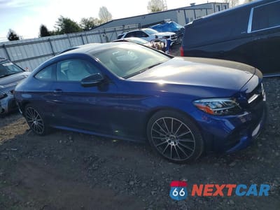 Czwarte zdjęcie samochodu z boku: 2019 MERCEDES-BENZ C 300 4MATIC VIN:WDDWJ8EB3KF830199 - miniatura