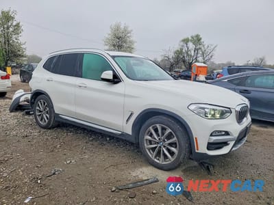 Czwarte zdjęcie samochodu z boku: 2019 BMW X3 XDRIVE30I VIN:5UXTR9C50KLR10584 - miniatura