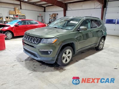 2018 JEEP COMPASS LATITUDE 3C4NJDBB6JT249058 - główne zdjęcie licytacji z USA - miniatura