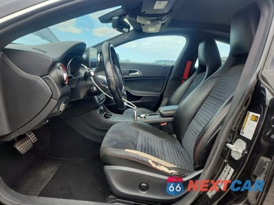 Zdjęcie 7 z 12 samochodu: 2015 MERCEDES-BENZ CLA 250 VIN:WDDSJ4EB9FN173475 - miniatura