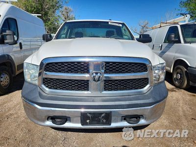 Piąte zdjęcie samochodu w środku: 2018 RAM 1500 ST VIN:3C6JR7DT9JG243009 - miniatura