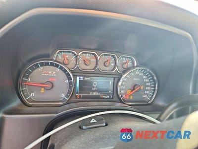 Zdjęcie 8 z 10 samochodu: 2015 CHEVROLET SILVERADO K3500 LTZ VIN:1GC4K0E8XFF106603 - miniatura