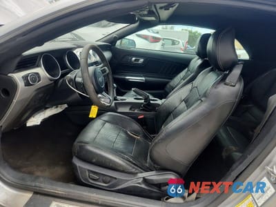 Zdjęcie 7 z 12 samochodu: 2020 FORD MUSTANG VIN:1FATP8UH4L5101238 - miniatura
