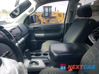 Zdjęcie 7 z 12 samochodu: 2012 TOYOTA TUNDRA CREWMAX SR5 VIN:5TFDY5F13CX253882 - miniatura