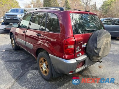 Trzecie zdjęcie samochodu z tyłu: 2005 TOYOTA RAV4 BASE VIN:JTEHD20V350069198 - miniatura
