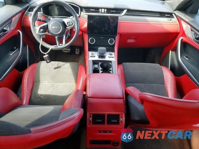 Zdjęcie 8 z 11 samochodu: 2022 JAGUAR F-PACE SVR VIN:SADCZ2EE0NA696240 - miniatura