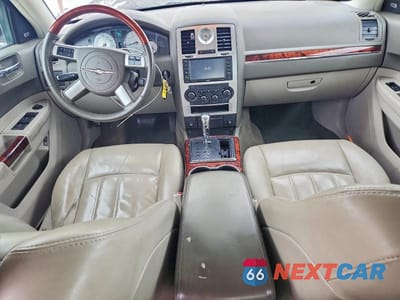 Zdjęcie 8 z 12 samochodu: 2008 CHRYSLER 300C VIN:2C3LK63H88H226276 - miniatura