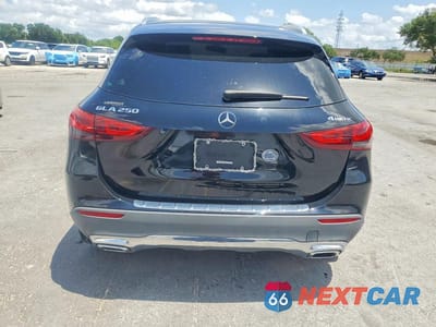 Zdjęcie 6 z 14 samochodu: 2021 MERCEDES-BENZ GLA 250 4MATIC VIN:W1N4N4HB4MJ168457 - miniatura