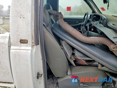 Zdjęcie 10 z 11 samochodu: 2003 CHEVROLET SILVERADO K1500 VIN:1GCEK14VX3E227215 - miniatura