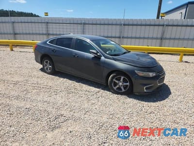 Czwarte zdjęcie samochodu z boku: 2017 CHEVROLET MALIBU LS VIN:1G1ZB5ST4HF199657 - miniatura