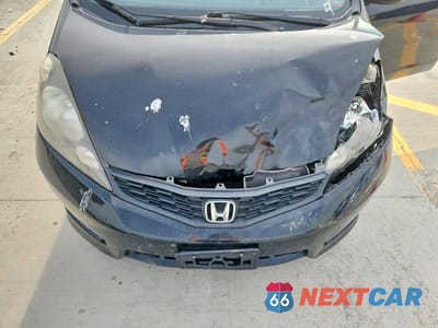Zdjęcie 11 z 12 samochodu: 2013 HONDA FIT SPORT VIN:JHMGE8G54DC049074 - miniatura