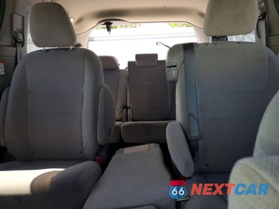 Zdjęcie 10 z 12 samochodu: 2016 TOYOTA SIENNA LE VIN:5TDKK3DC7GS756957 - miniatura