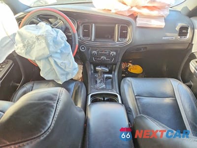 Zdjęcie 8 z 12 samochodu: 2019 DODGE CHARGER SXT VIN:2C3CDXBG4KH758625 - miniatura