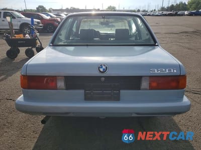 Zdjęcie 6 z 12 samochodu: 1981 BMW 320 I VIN:WBAAG3304B8010822 - miniatura