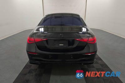 Zdjęcie 13 z 14 samochodu: 2021 MERCEDES-BENZ S 580 4MATIC VIN:W1K6G7GB0MA040705 - miniatura