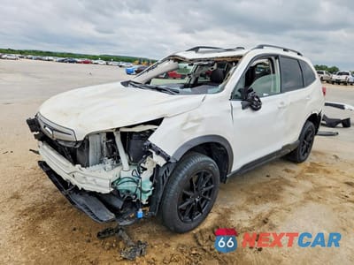 2019 SUBARU FORESTER PREMIUM JF2SKAEC7KH566335 - główne zdjęcie licytacji z USA - miniatura
