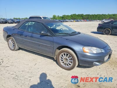 Czwarte zdjęcie samochodu z boku: 2002 CHRYSLER SEBRING LIMITED VIN:1C3EL65R12N306853 - miniatura