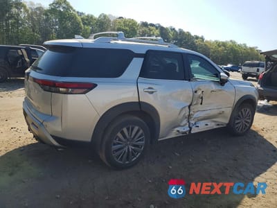 Trzecie zdjęcie samochodu z tyłu: 2024 NISSAN PATHFINDER SL VIN:5N1DR3CB8RC308143 - miniatura