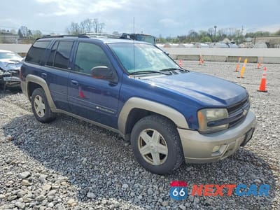 Czwarte zdjęcie samochodu z boku: 2002 CHEV TRAILBLAZER VIN:1GNDT13S722375832 - miniatura