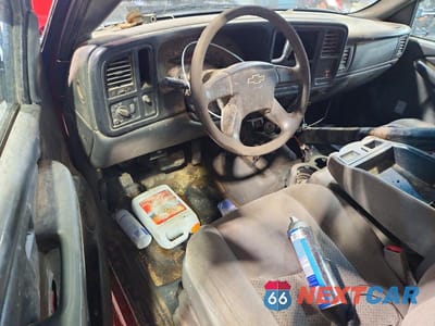 Zdjęcie 8 z 12 samochodu: 2003 CHEVROLET SILVERADO K3500 VIN:1GBJK34113E247395 - miniatura