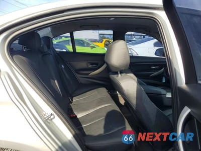 Zdjęcie 10 z 11 samochodu: 2012 BMW 328 I VIN:WBA3A5G52CNP17433 - miniatura