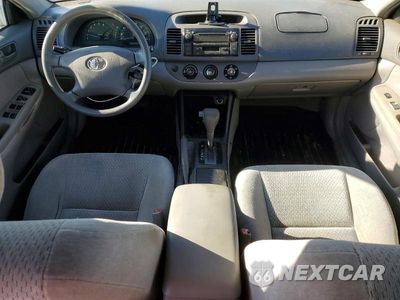 Zdjęcie 8 z 12 samochodu: 2003 TOYOTA CAMRY LE VIN:4T1BE32K33U737213 - miniatura