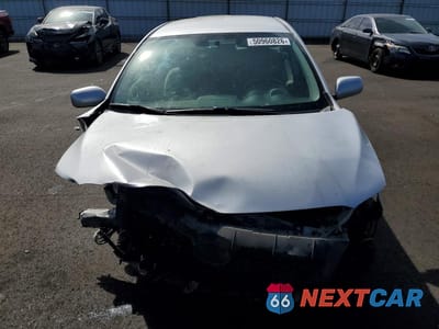 Piąte zdjęcie samochodu w środku: 2010 TOYOTA COROLLA LE VIN:1NXBU4EE0AZ182751 - miniatura