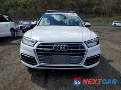 Piąte zdjęcie samochodu w środku: 2018 AUDI Q5 PREMIUM PLUS VIN:WA1BNAFY8J2145543 - miniatura