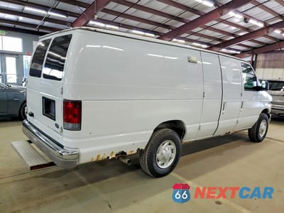 Trzecie zdjęcie samochodu z tyłu: 2003 FORD ECONOLINE E350 SUPER DUTY VAN VIN:1FTSS34L43HB41152 - miniatura
