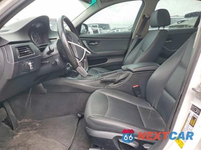 Zdjęcie 7 z 12 samochodu: 2011 BMW 323 I VIN:WBAPG7G56BNN18749 - miniatura