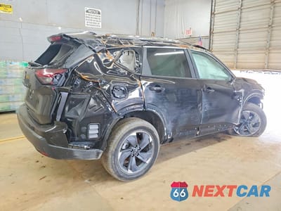 Trzecie zdjęcie samochodu z tyłu: 2026 NISSAN ROGUE SV VIN:5N1BT3BA4TC682869 - miniatura