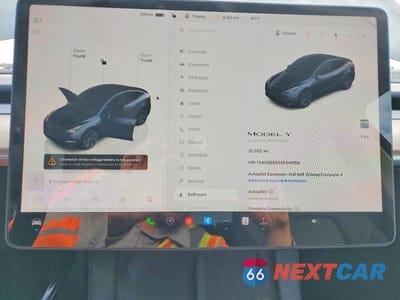 Zdjęcie 9 z 12 samochodu: 2025 TESLA MODEL Y VIN:7SAYGDED5SF249158 - miniatura