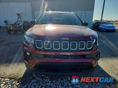 Piąte zdjęcie samochodu w środku: 2022 JEEP COMPASS LATITUDE VIN:3C4NJCBB4NT218536 - miniatura